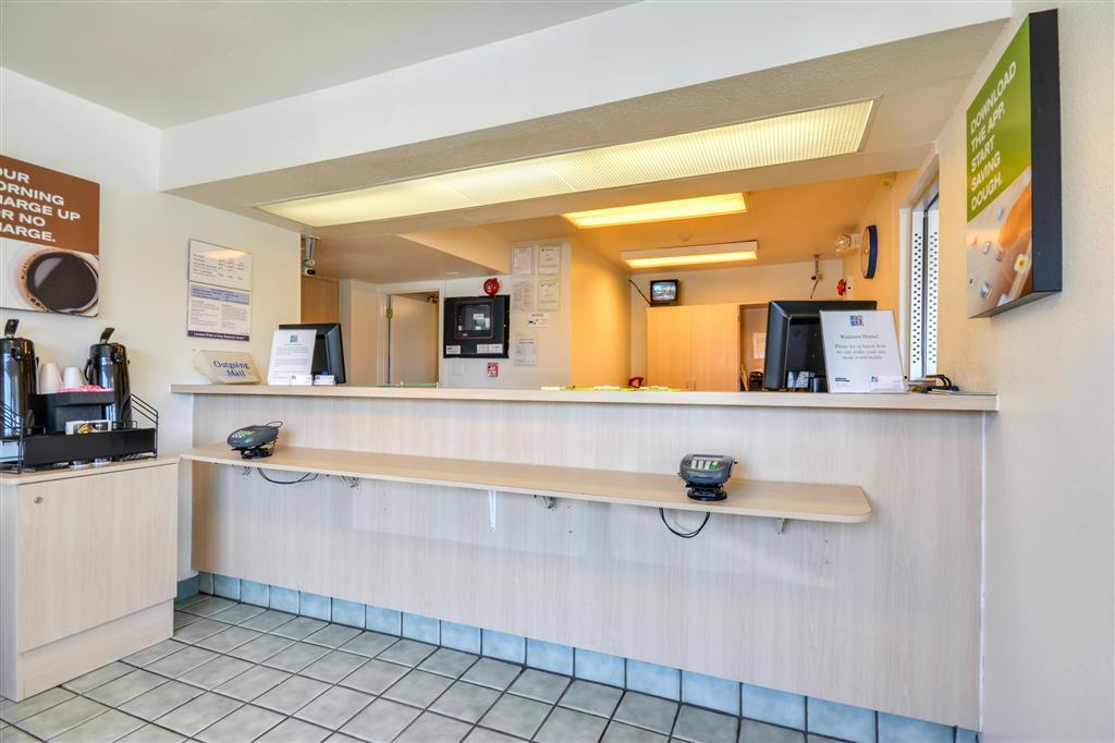 Rodeway Inn Tillmans Corner Interior foto
